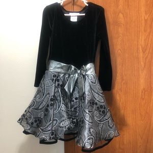 Girls sz 6 Special Occasion Black/Silver Dress